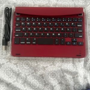 Bluetooth keyboard for iPad mini 5th generation.